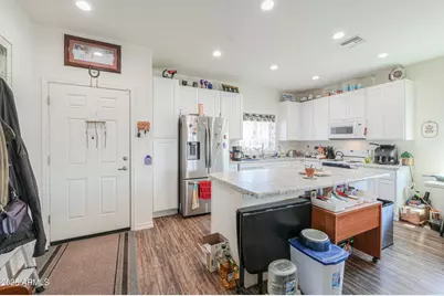 8477 W Concordia Drive, Arizona City, AZ 85123 - Photo 3