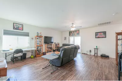 8477 W Concordia Drive, Arizona City, AZ 85123 - Photo 11