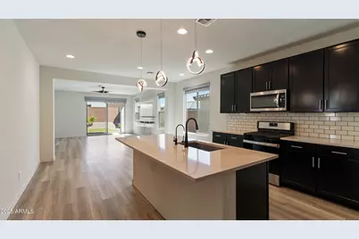 19842 W Badgett Lane, Litchfield Park, AZ 85340 - Photo 5