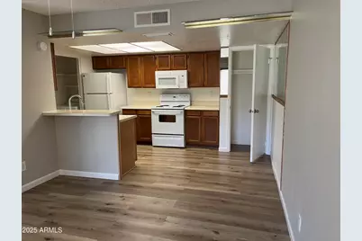 4730 W Northern Avenue #1170, Glendale, AZ 85301 - Photo 3