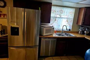 2142 W Kerry Ln, Phoenix, AZ 85027 - Photo 11