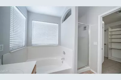 25841 N 66th Drive, Phoenix, AZ 85083 - Photo 19