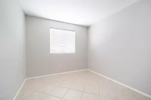 25841 N 66th Dr, Phoenix, AZ 85083 - Photo 13