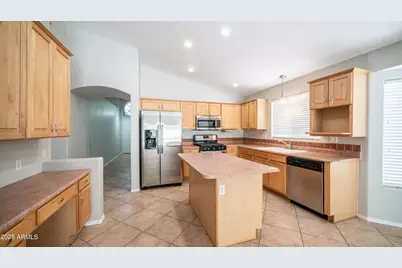 25841 N 66th Drive, Phoenix, AZ 85083 - Photo 7