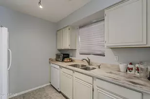 2011 S Clubhouse Dr, Casa Grande, AZ 85194 - Photo 11