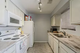 2011 S Clubhouse Dr, Casa Grande, AZ 85194 - Photo 3