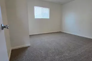 2230 E Beverly Ln, Phoenix, AZ 85022 - Photo 17