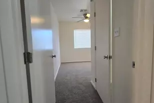 2230 E Beverly Ln, Phoenix, AZ 85022 - Photo 9