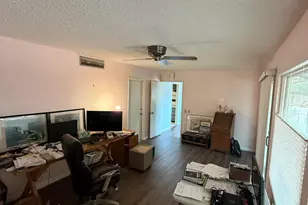 9445 W Rolling Hills Dr, Sun City, AZ 85351 - Photo 5