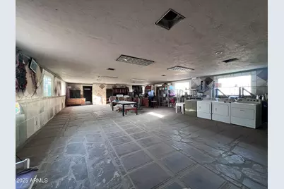 512 W Frontier Street, Eloy, AZ 85131 - Photo 13