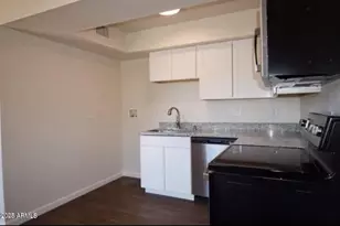 9222 N 35th Ave, Phoenix, AZ 85051 - Photo 7