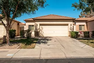 950 S Tucana Ln, Gilbert, AZ 85296 - Photo 1