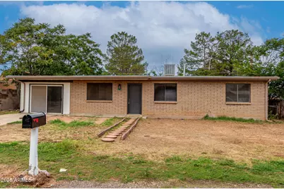 216 N Martha Lane, Sierra Vista, AZ 85635 - Photo 1