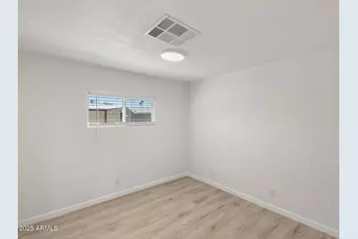 410 N 67th Lane, Phoenix, AZ 85043 - Photo 15