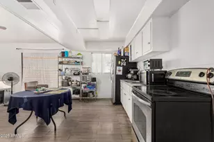 7931 W Earll Dr, Phoenix, AZ 85033 - Photo 13