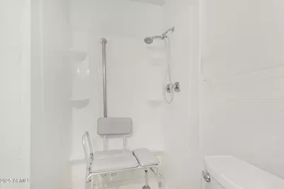 7931 W Earll Drive, Phoenix, AZ 85033 - Photo 19