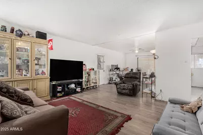 7931 W Earll Drive, Phoenix, AZ 85033 - Photo 7