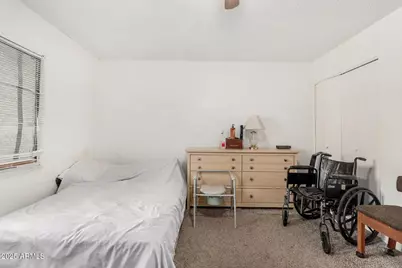 7931 W Earll Drive, Phoenix, AZ 85033 - Photo 17