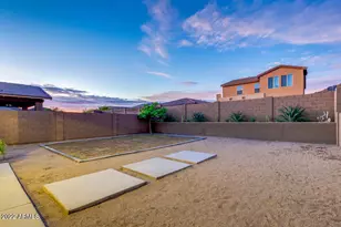 12772 W Burnside Trail, Peoria, AZ 85383 - Photo 35