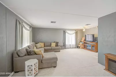 9639 E Sunland Avenue, Mesa, AZ 85208 - Photo 13
