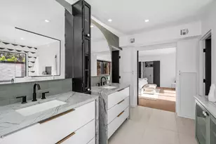 4434 E Camelback Rd, Phoenix, AZ 85018 - Photo 13