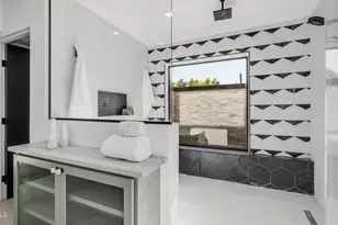 4434 E Camelback Rd, Phoenix, AZ 85018 - Photo 15