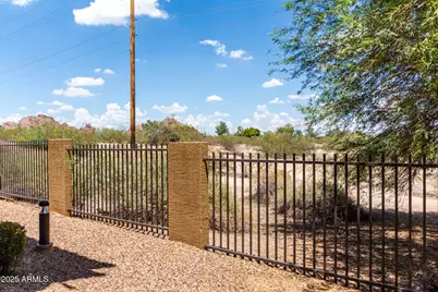 5302 E Van Buren Street #1067, Phoenix, AZ 85008 - Photo 25