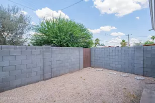 1648 E Mitchell Dr, Phoenix, AZ 85016 - Photo 37
