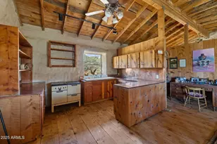 9955 E Iron King Rd, Dewey, AZ 86327 - Photo 13