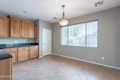 13820 W Cheery Lynn Road, Avondale, AZ 85392 - Photo 11