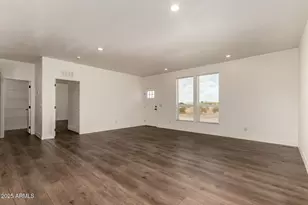 23069 W Milton Dr, Wittmann, AZ 85361 - Photo 9