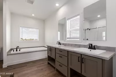 23077 W Milton Drive, Wittmann, AZ 85361 - Photo 13