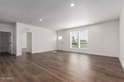 23077 W Milton Drive, Wittmann, AZ 85361 - Photo 9