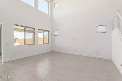 8773 W Medlock Drive, Glendale, AZ 85305 - Photo 9