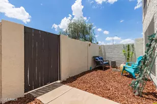 1051 S Dobson Rd, Mesa, AZ 85202 - Photo 21
