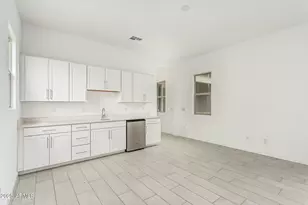 24075 N 171st Dr, Surprise, AZ 85387 - Photo 33