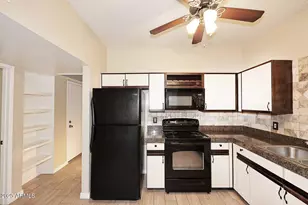 1126 W Elliot Rd, Chandler, AZ 85224 - Photo 3