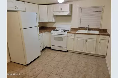 9838 N 14th Street, Phoenix, AZ 85020 - Photo 1