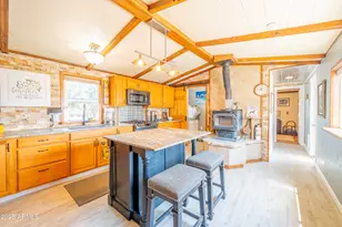 42897 N Pickett Corral Rd, Seligman, AZ 86337 - Photo 33