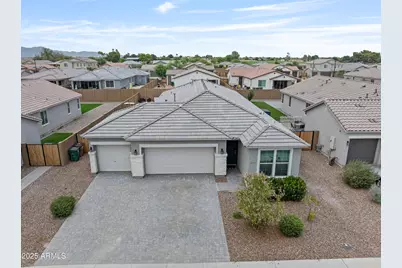 18028 W Hilton Avenue, Goodyear, AZ 85338 - Photo 5