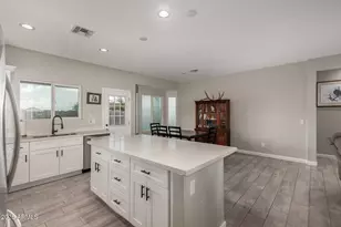 10260 W Concordia Dr, Arizona City, AZ 85123 - Photo 9