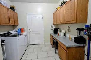 18145 E Cherry Hills Pl, Queen Creek, AZ 85142 - Photo 13