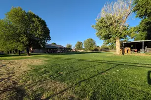 18145 E Cherry Hills Pl, Queen Creek, AZ 85142 - Photo 33