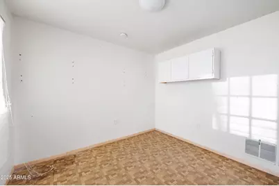 2315 E South Mountain Avenue, Phoenix, AZ 85042 - Photo 43