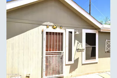 20435 E Wagon Wheel Circle, Black Canyon City, AZ 85324 - Photo 31