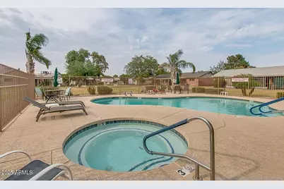 10134 N 97th Avenue #B, Peoria, AZ 85345 - Photo 25