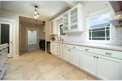 530 W Willetta Street, Phoenix, AZ 85003 - Photo 9
