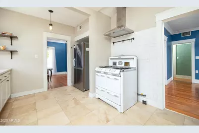 530 W Willetta Street, Phoenix, AZ 85003 - Photo 11