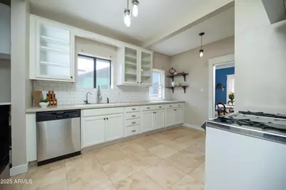 530 W Willetta Street, Phoenix, AZ 85003 - Photo 13