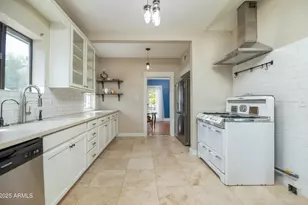 530 W Willetta St, Phoenix, AZ 85003 - Photo 13